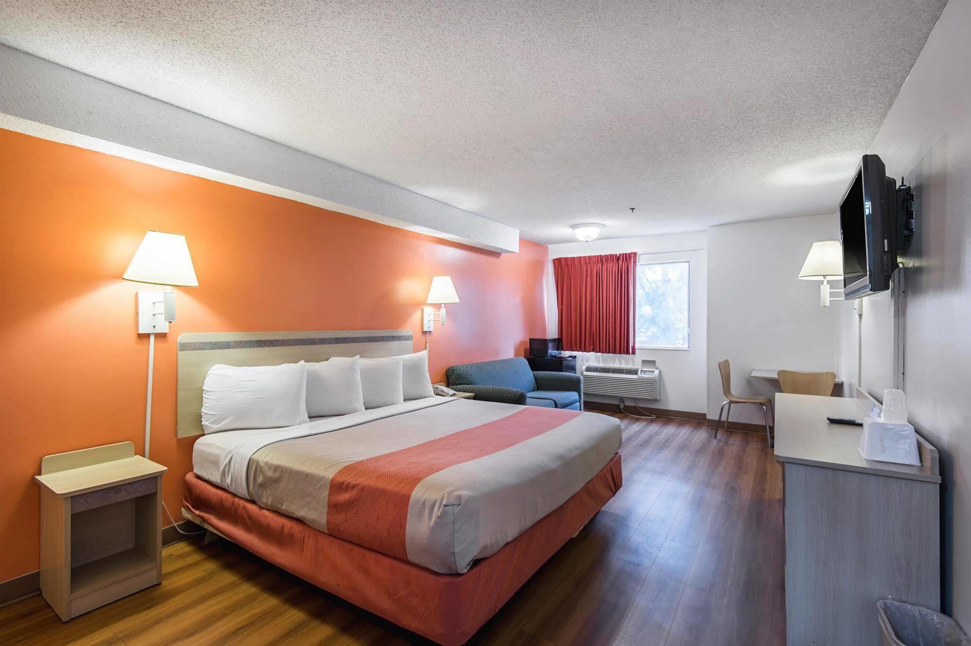Motel 6-Lawrence, Ks Extérieur photo